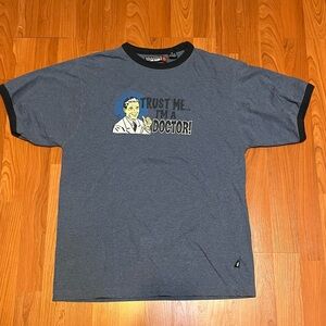 "Trust Me, I'm a Doctor T-Shirt - Dr. Leonard "Bones" McCoy saying.